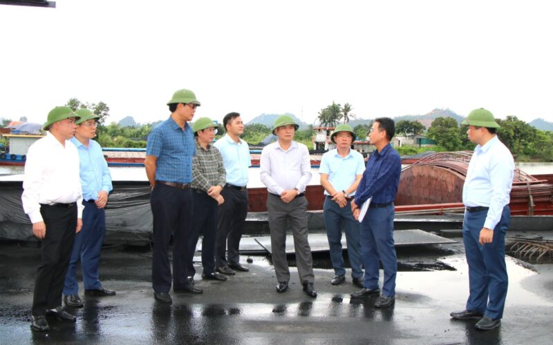 TKV: Tổng giám đốc Tập đoàn Vũ Anh Tuấn kiểm tra sản xuất các đơn vị kho vận, sàngtuyển, tiêu thụ than