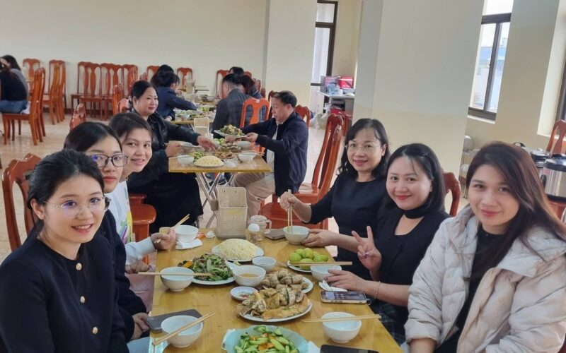 RỘN RÀNG BỮA CƠM TẤT NIÊN CÔNG ĐOÀN GẮN KẾT YÊU THƯƠNG – CHÀO XUÂN BÍNH NGỌ 2026