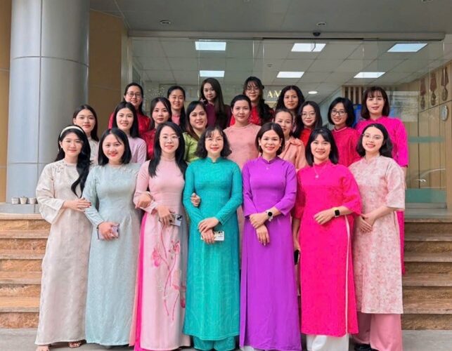 VẺ ĐẸP ÁO DÀI VIỆN CƠ KHÍ NĂNG LƯỢNG VÀ MỎ – VINACOMIN