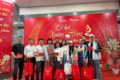 RỰC RỠ SẮC ĐỎ TẠI LỄ HỘI XUÂN HỒNG 2026